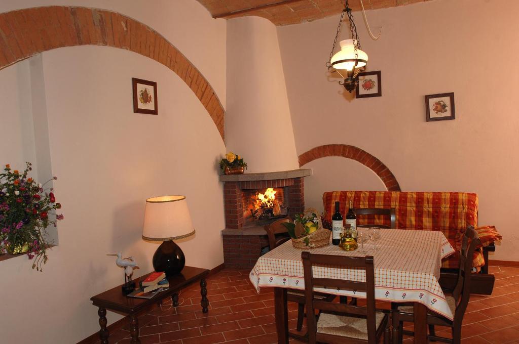 Agriturismo Buon Riposo - Country Resort In The Heart Of Tuscany San Giovanni a Corazzano Rum bild